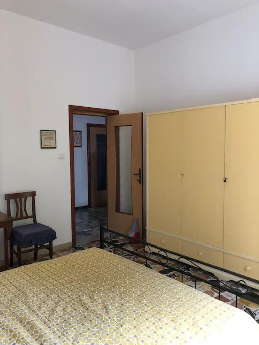 Casa Indipendente Zona Centrale Ла Мадалена Екстериор снимка